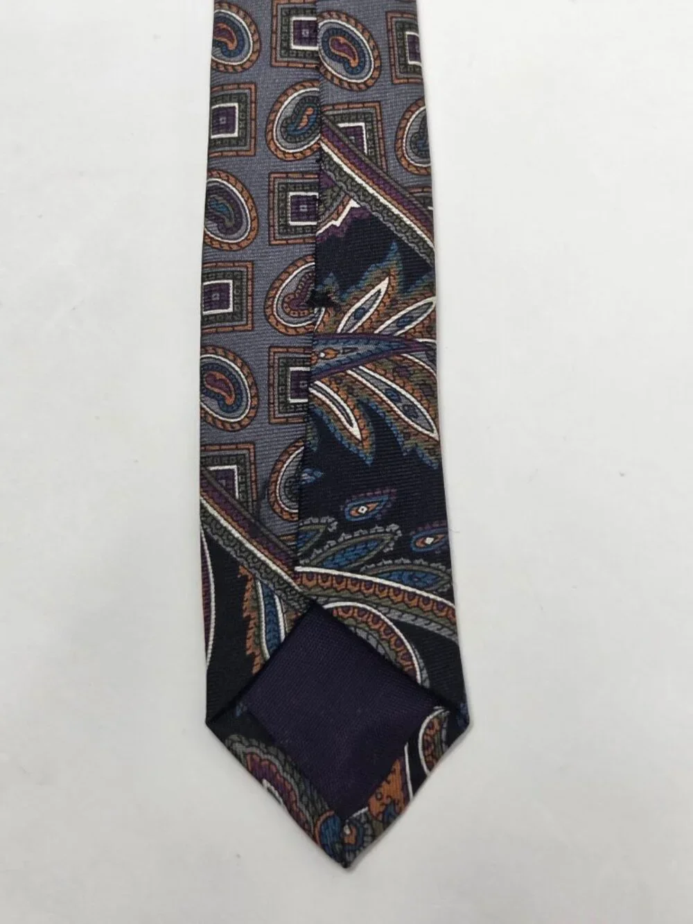 Carlo Tomasini Mens All Silk Tie 58 Inch Gray Paisley Geometric Pattern